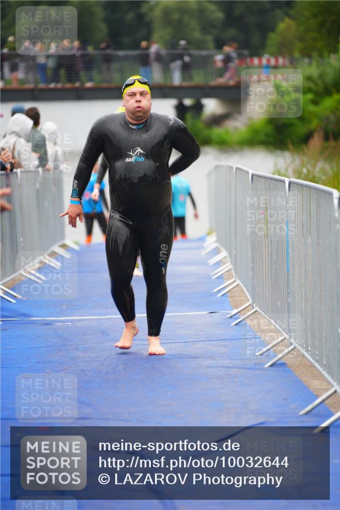 30.08.2026 - Elbe Triathlon Hamburg LAZAROV Photography http://msf.ph/oto/10032644 30.08.2026 08:43:29 Schwimmen 267, 283, 319, 381 meine-sportfotos.de
