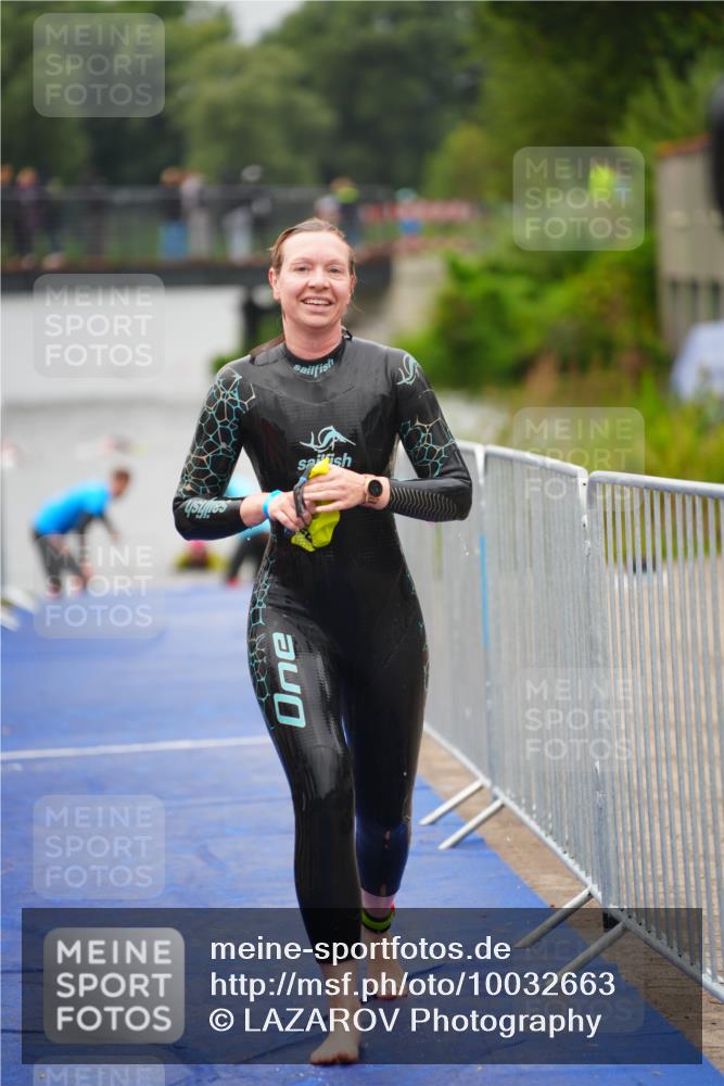 30.08.2026 - Elbe Triathlon Hamburg LAZAROV Photography http://msf.ph/oto/10032663 30.08.2026 08:43:35 Schwimmen 283, 319, 381 meine-sportfotos.de