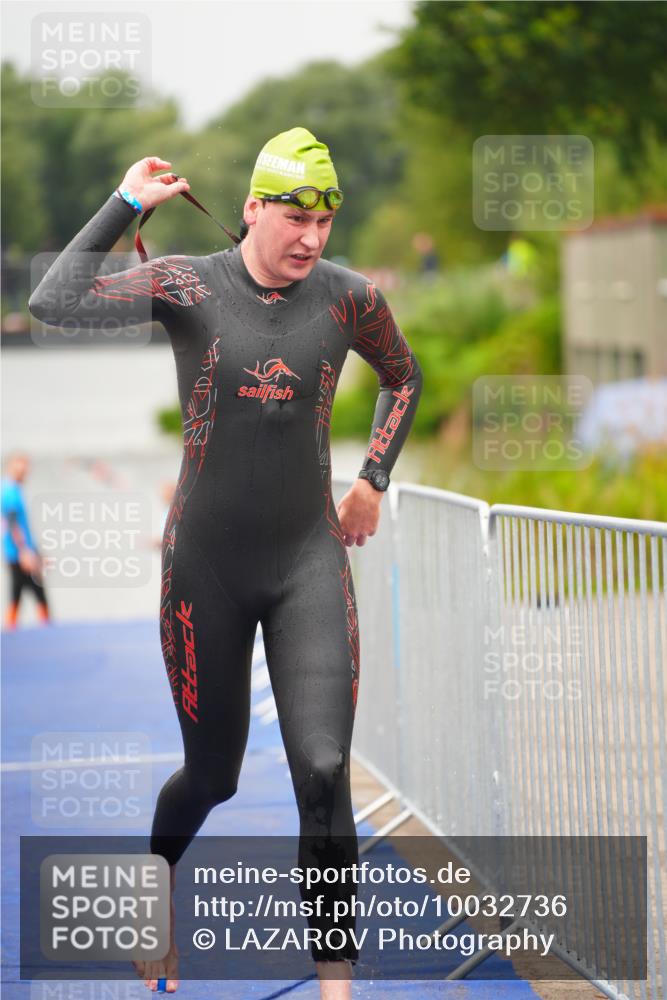 30.08.2026 - Elbe Triathlon Hamburg LAZAROV Photography http://msf.ph/oto/10032736 30.08.2026 08:44:19 Schwimmen 276, 445 meine-sportfotos.de