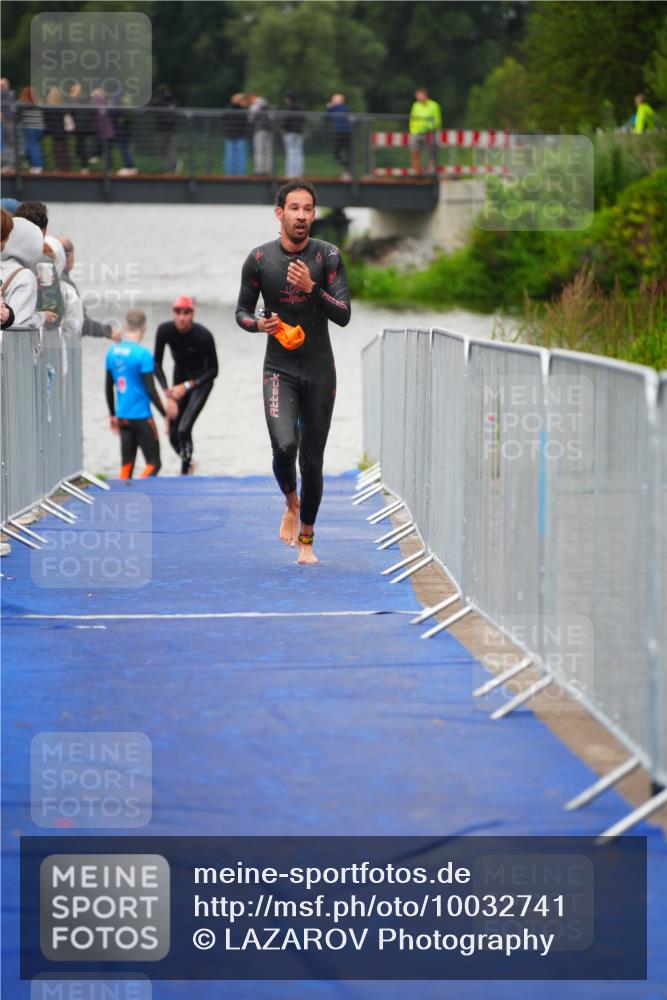 30.08.2026 - Elbe Triathlon Hamburg LAZAROV Photography http://msf.ph/oto/10032741 30.08.2026 08:45:06 Schwimmen 320 meine-sportfotos.de
