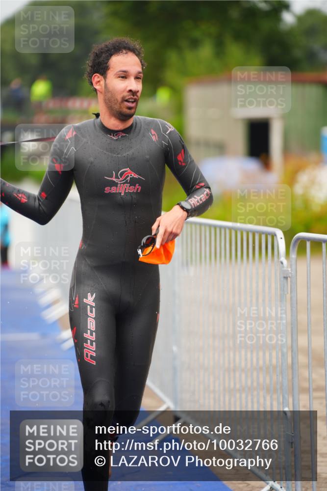 30.08.2026 - Elbe Triathlon Hamburg LAZAROV Photography http://msf.ph/oto/10032766 30.08.2026 08:45:09 Schwimmen 282, 320 meine-sportfotos.de
