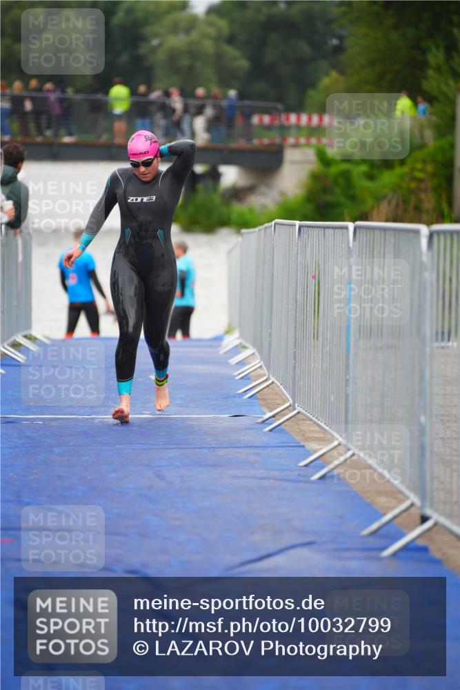 30.08.2026 - Elbe Triathlon Hamburg LAZAROV Photography http://msf.ph/oto/10032799 30.08.2026 08:46:06 Schwimmen 330 meine-sportfotos.de