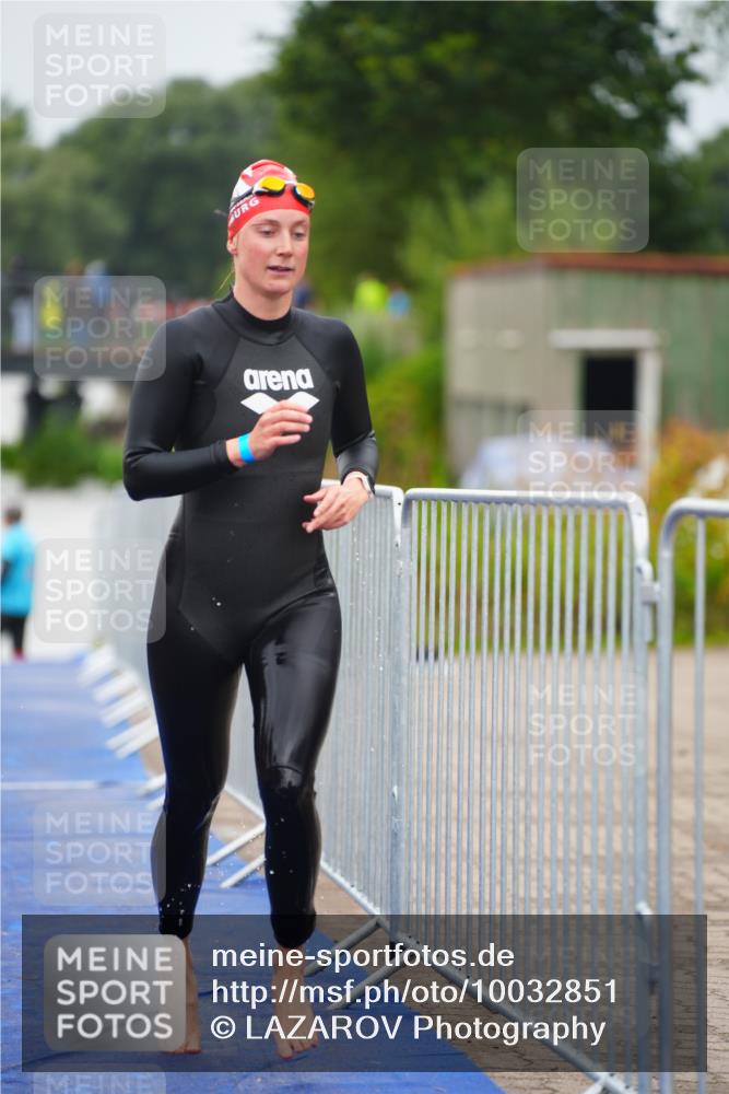 30.08.2026 - Elbe Triathlon Hamburg LAZAROV Photography http://msf.ph/oto/10032851 30.08.2026 08:46:24 Schwimmen 331 meine-sportfotos.de