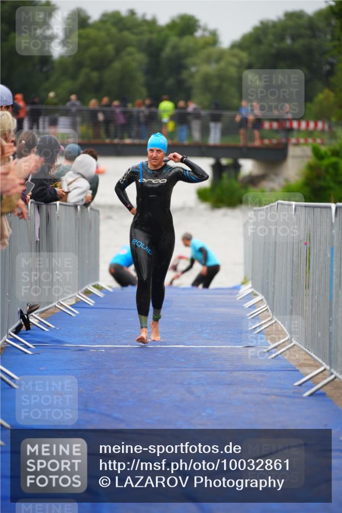 30.08.2026 - Elbe Triathlon Hamburg LAZAROV Photography http://msf.ph/oto/10032861 30.08.2026 08:46:47 Schwimmen 392 meine-sportfotos.de