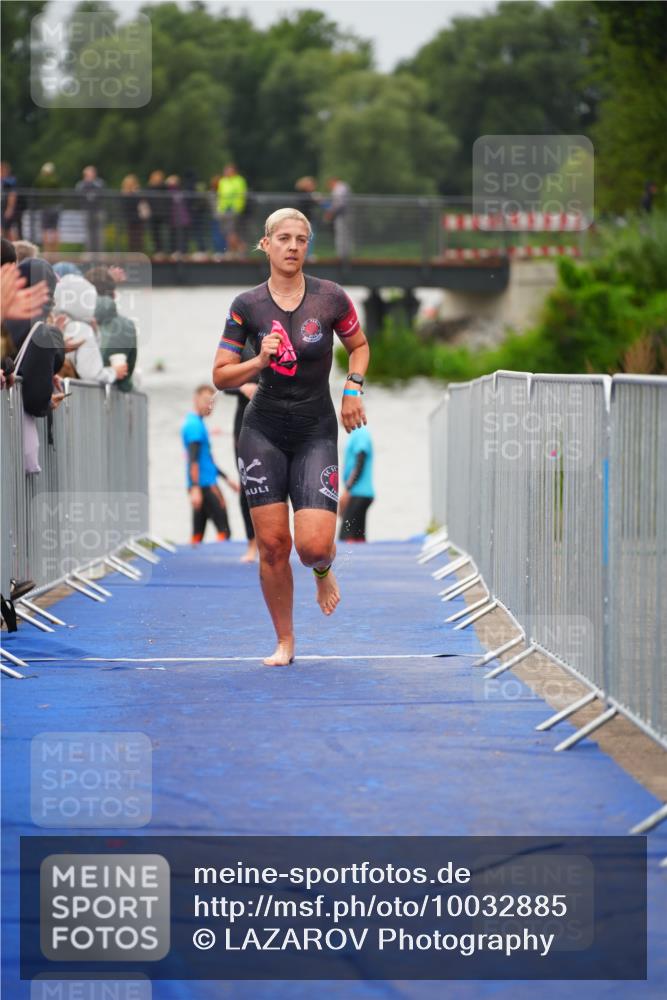 30.08.2026 - Elbe Triathlon Hamburg LAZAROV Photography http://msf.ph/oto/10032885 30.08.2026 08:46:57 Schwimmen 336, 392 meine-sportfotos.de
