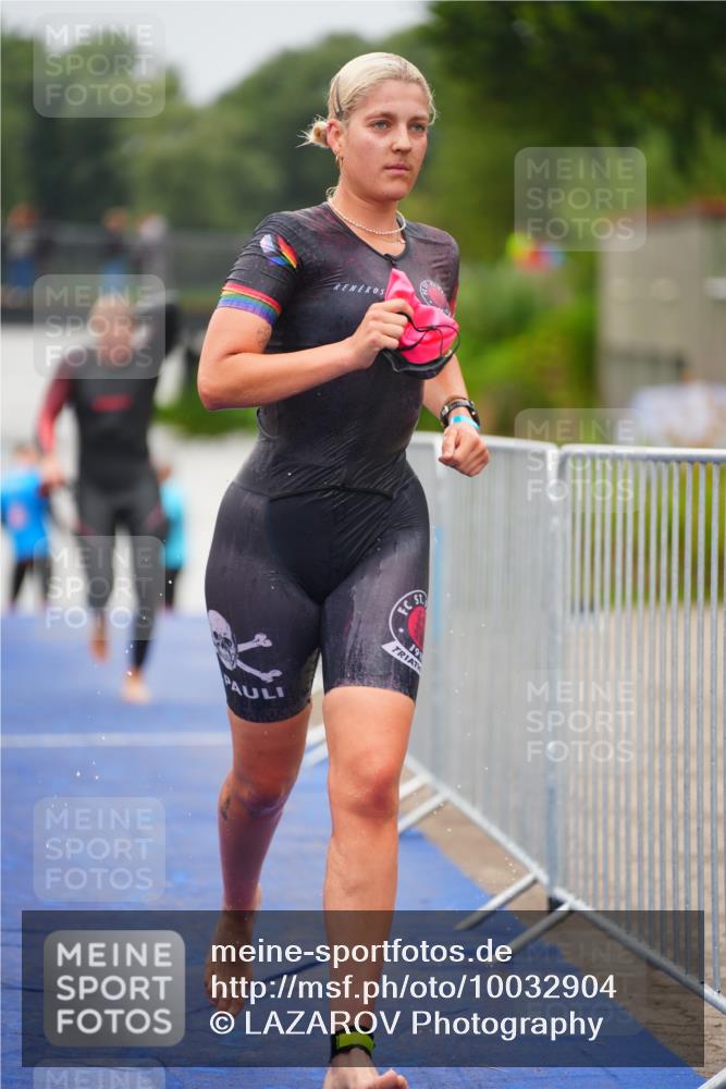 30.08.2026 - Elbe Triathlon Hamburg LAZAROV Photography http://msf.ph/oto/10032904 30.08.2026 08:47:00 Schwimmen 336, 392, 421 meine-sportfotos.de