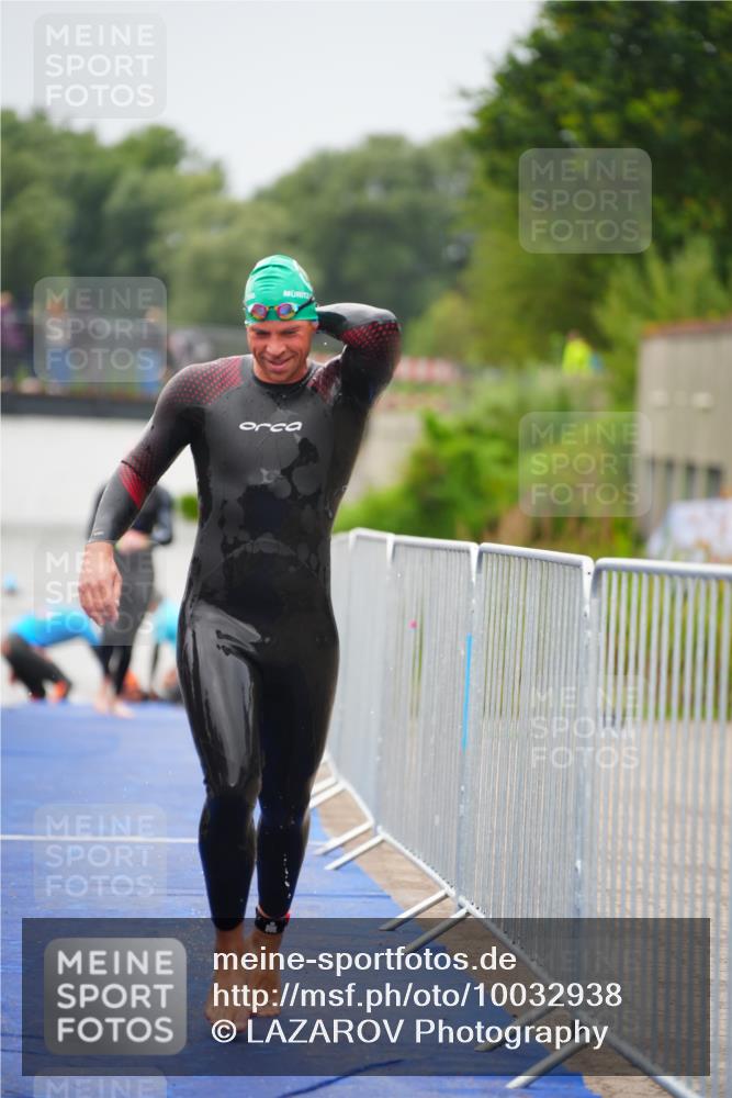 30.08.2026 - Elbe Triathlon Hamburg LAZAROV Photography http://msf.ph/oto/10032938 30.08.2026 08:47:25 Schwimmen 433 meine-sportfotos.de