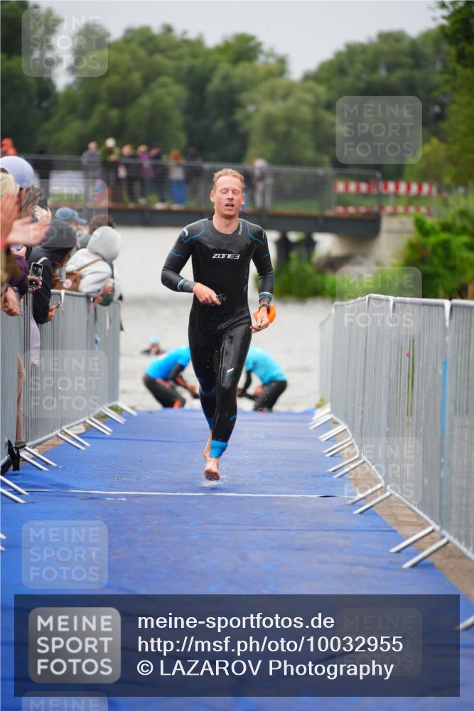 30.08.2026 - Elbe Triathlon Hamburg LAZAROV Photography http://msf.ph/oto/10032955 30.08.2026 08:47:33 Schwimmen 412, 433, 502 meine-sportfotos.de