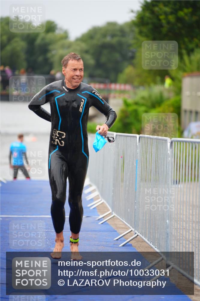 30.08.2026 - Elbe Triathlon Hamburg LAZAROV Photography http://msf.ph/oto/10033031 30.08.2026 08:48:03 Schwimmen 264, 266, 485 meine-sportfotos.de