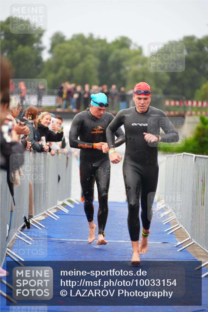 30.08.2026 - Elbe Triathlon Hamburg LAZAROV Photography http://msf.ph/oto/10033154 30.08.2026 08:49:20 Schwimmen 398, 466 meine-sportfotos.de