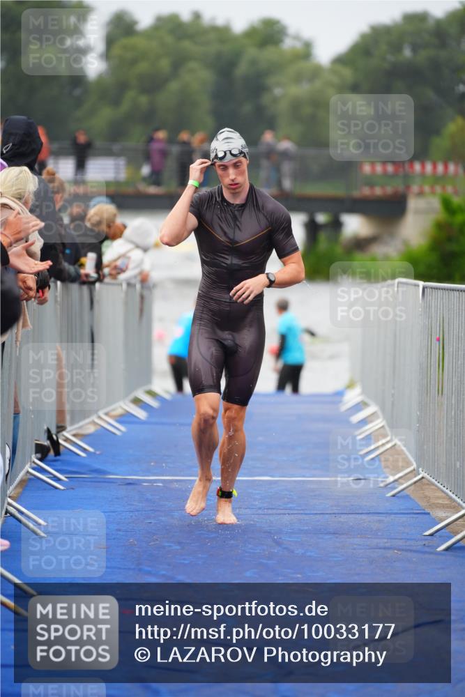 30.08.2026 - Elbe Triathlon Hamburg LAZAROV Photography http://msf.ph/oto/10033177 30.08.2026 08:49:39 Schwimmen 397 meine-sportfotos.de