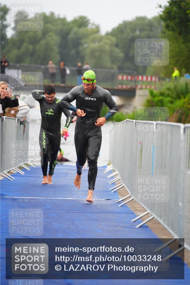 30.08.2026 - Elbe Triathlon Hamburg LAZAROV Photography http://msf.ph/oto/10033248 30.08.2026 08:50:01 Schwimmen 399, 414, 417, 496 meine-sportfotos.de