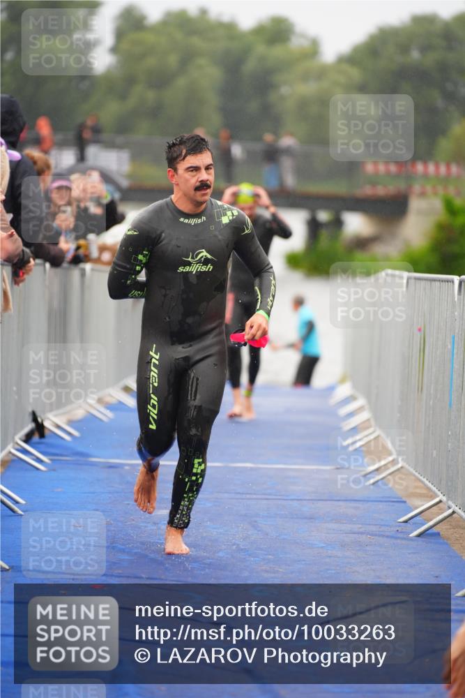 30.08.2026 - Elbe Triathlon Hamburg LAZAROV Photography http://msf.ph/oto/10033263 30.08.2026 08:50:04 Schwimmen 399, 414, 417, 476, 496 meine-sportfotos.de