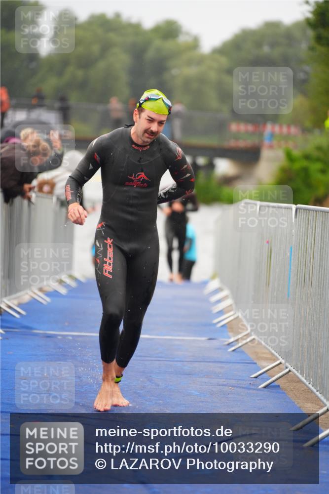 30.08.2026 - Elbe Triathlon Hamburg LAZAROV Photography http://msf.ph/oto/10033290 30.08.2026 08:50:08 Schwimmen 399, 414, 417, 476, 496 meine-sportfotos.de
