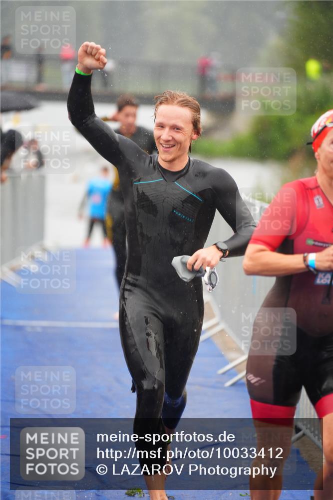 30.08.2026 - Elbe Triathlon Hamburg LAZAROV Photography http://msf.ph/oto/10033412 30.08.2026 08:50:41 Schwimmen 346, 423, 446, 459, 527 meine-sportfotos.de