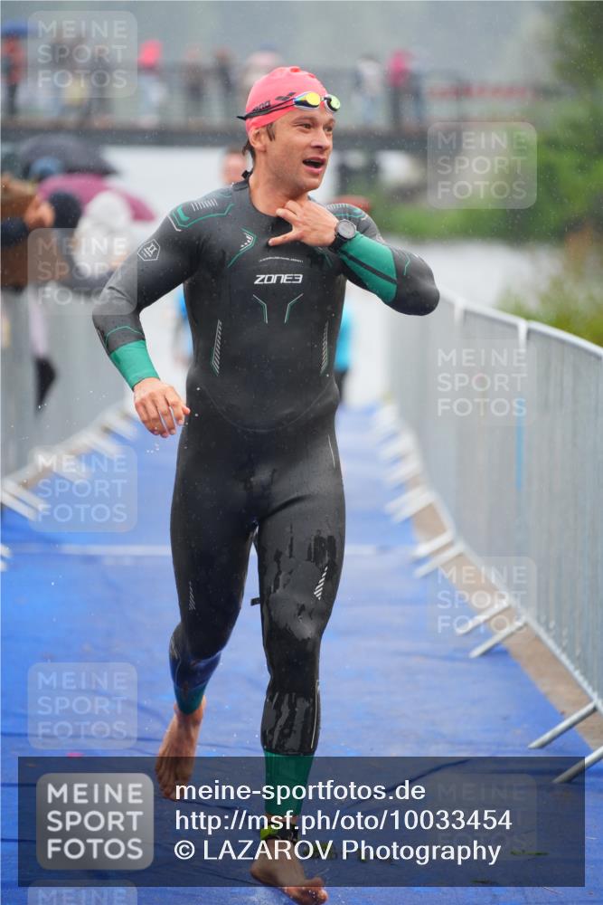30.08.2026 - Elbe Triathlon Hamburg LAZAROV Photography http://msf.ph/oto/10033454 30.08.2026 08:51:01 Schwimmen 484, 689, 916 meine-sportfotos.de