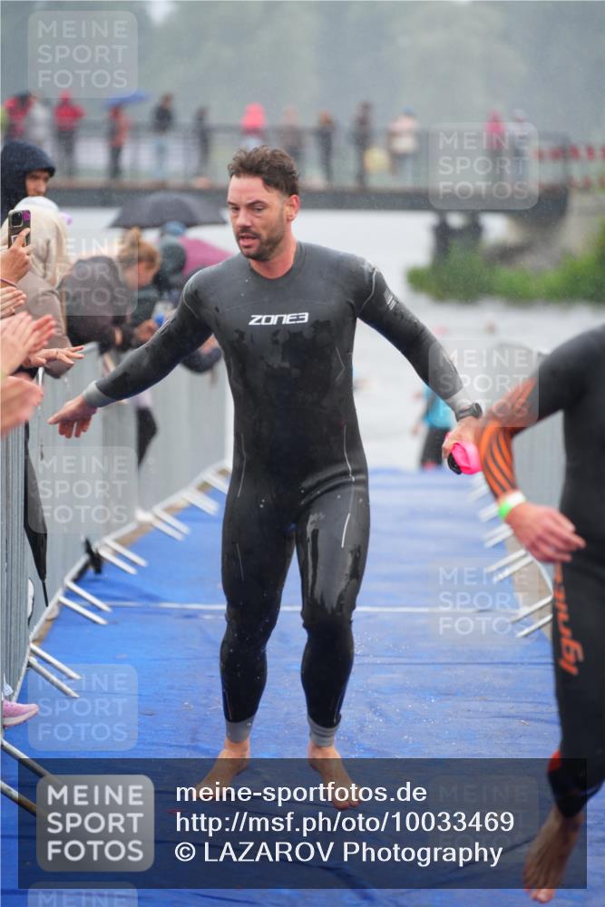 30.08.2026 - Elbe Triathlon Hamburg LAZAROV Photography http://msf.ph/oto/10033469 30.08.2026 08:51:05 Schwimmen 484, 689, 916 meine-sportfotos.de