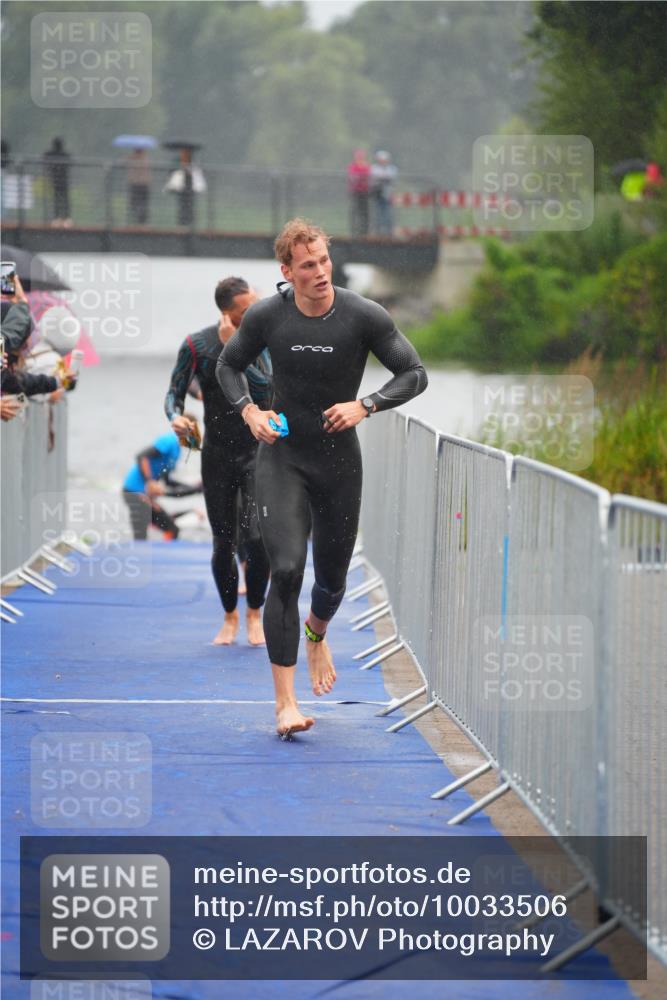30.08.2026 - Elbe Triathlon Hamburg LAZAROV Photography http://msf.ph/oto/10033506 30.08.2026 08:51:36 Schwimmen 248, 394, 457, 464 meine-sportfotos.de