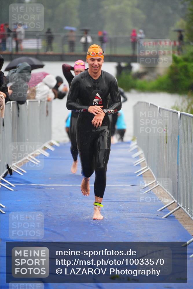 30.08.2026 - Elbe Triathlon Hamburg LAZAROV Photography http://msf.ph/oto/10033570 30.08.2026 08:51:47 Schwimmen 248, 394, 430, 464, 481 meine-sportfotos.de