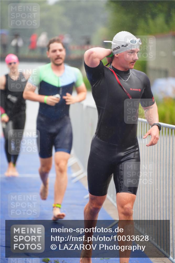 30.08.2026 - Elbe Triathlon Hamburg LAZAROV Photography http://msf.ph/oto/10033628 30.08.2026 08:51:56 Schwimmen 405, 420, 425, 426, 428, 430, 464, 481 meine-sportfotos.de