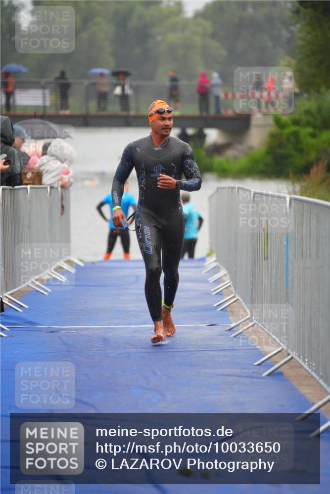 30.08.2026 - Elbe Triathlon Hamburg LAZAROV Photography http://msf.ph/oto/10033650 30.08.2026 08:52:01 Schwimmen 405, 420, 425, 426, 428, 430, 481, 493 meine-sportfotos.de