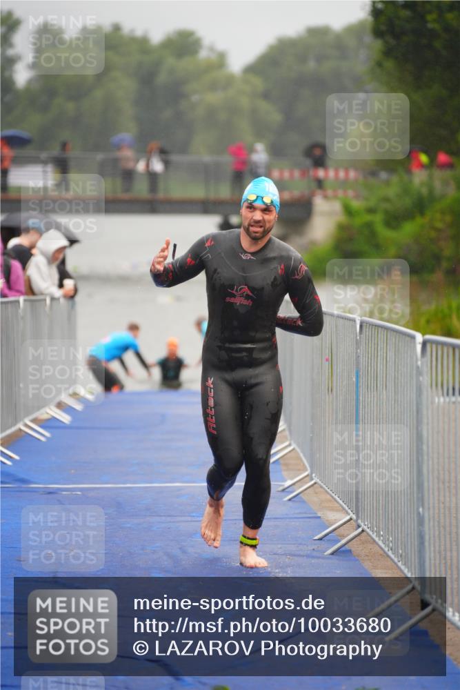 30.08.2026 - Elbe Triathlon Hamburg LAZAROV Photography http://msf.ph/oto/10033680 30.08.2026 08:52:57 Schwimmen 613 meine-sportfotos.de
