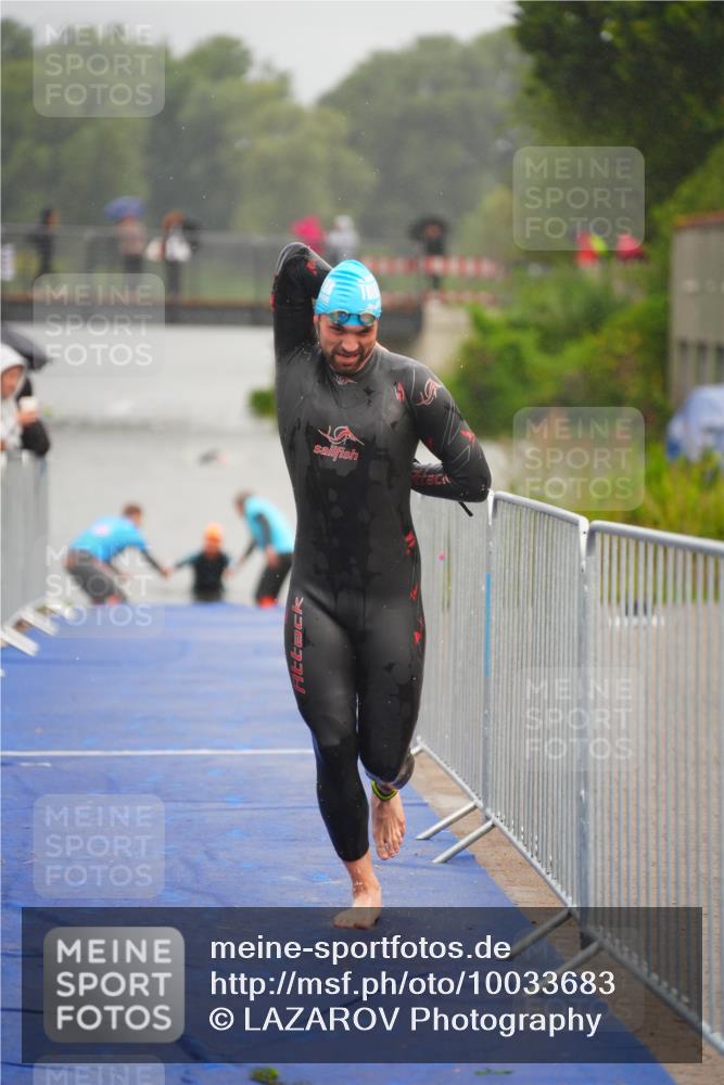 30.08.2026 - Elbe Triathlon Hamburg LAZAROV Photography http://msf.ph/oto/10033683 30.08.2026 08:52:57 Schwimmen 613 meine-sportfotos.de
