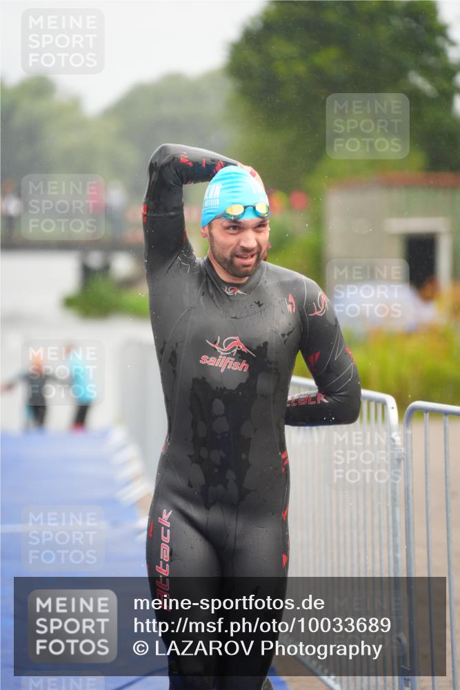 30.08.2026 - Elbe Triathlon Hamburg LAZAROV Photography http://msf.ph/oto/10033689 30.08.2026 08:52:59 Schwimmen 613 meine-sportfotos.de
