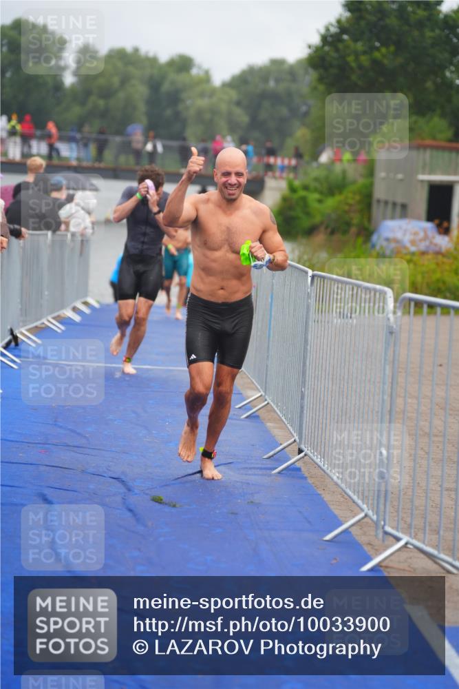 30.08.2026 - Elbe Triathlon Hamburg LAZAROV Photography http://msf.ph/oto/10033900 30.08.2026 08:54:20 Schwimmen 415, 431, 451, 482 meine-sportfotos.de