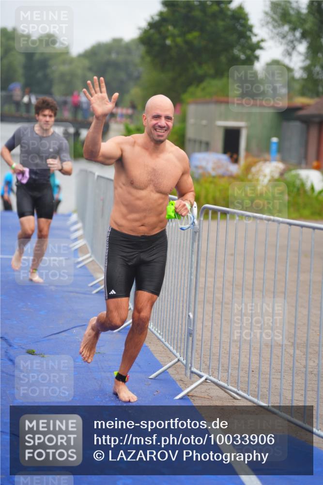 30.08.2026 - Elbe Triathlon Hamburg LAZAROV Photography http://msf.ph/oto/10033906 30.08.2026 08:54:21 Schwimmen 415, 431, 451, 482 meine-sportfotos.de