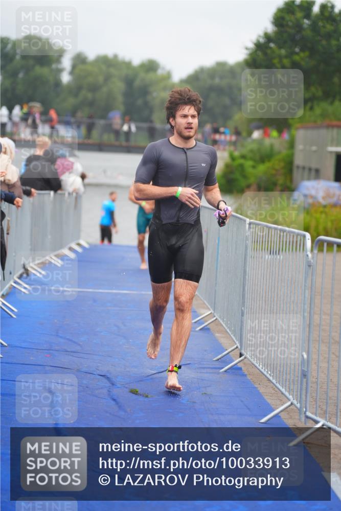 30.08.2026 - Elbe Triathlon Hamburg LAZAROV Photography http://msf.ph/oto/10033913 30.08.2026 08:54:22 Schwimmen 415, 431, 451, 482 meine-sportfotos.de