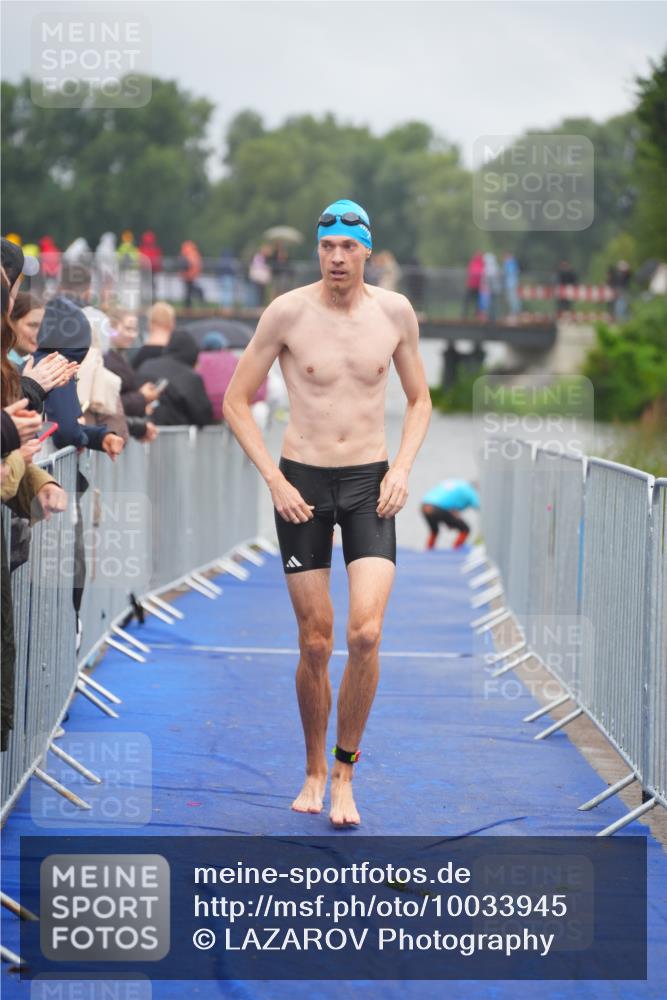 30.08.2026 - Elbe Triathlon Hamburg LAZAROV Photography http://msf.ph/oto/10033945 30.08.2026 08:54:32 Schwimmen 415, 431, 440, 482 meine-sportfotos.de