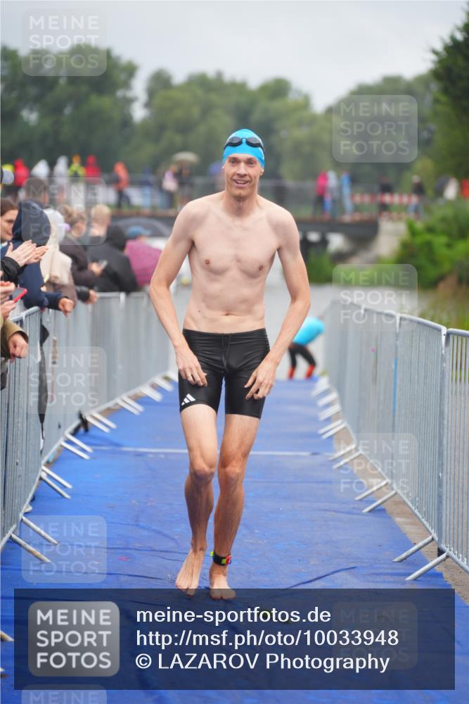 30.08.2026 - Elbe Triathlon Hamburg LAZAROV Photography http://msf.ph/oto/10033948 30.08.2026 08:54:32 Schwimmen 415, 431, 440, 482 meine-sportfotos.de