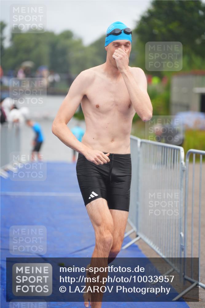 30.08.2026 - Elbe Triathlon Hamburg LAZAROV Photography http://msf.ph/oto/10033957 30.08.2026 08:54:33 Schwimmen 415, 431, 440, 482 meine-sportfotos.de