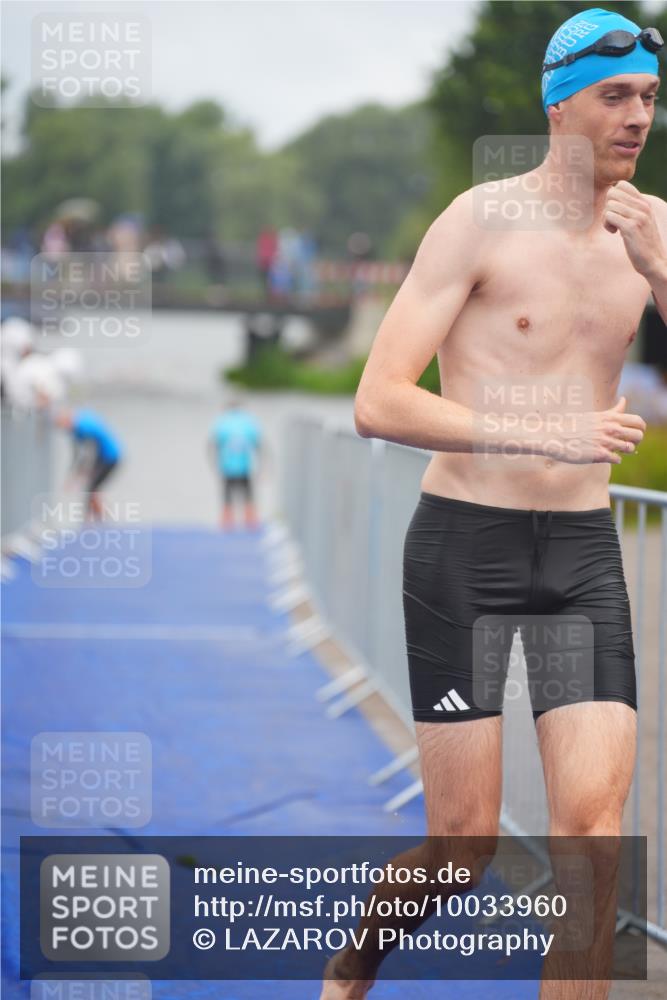 30.08.2026 - Elbe Triathlon Hamburg LAZAROV Photography http://msf.ph/oto/10033960 30.08.2026 08:54:33 Schwimmen 415, 431, 440, 482 meine-sportfotos.de