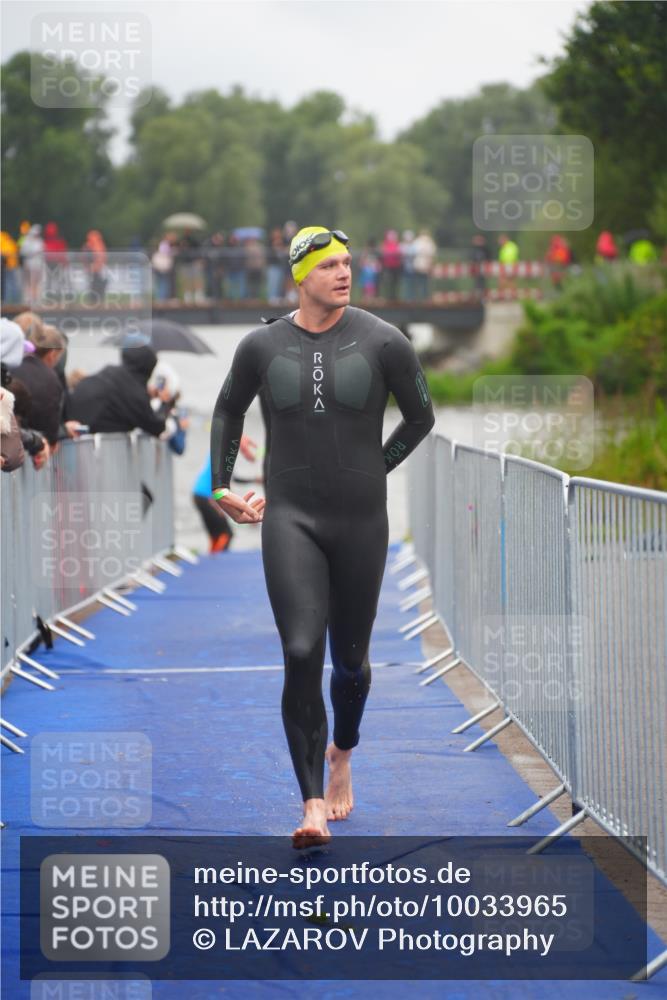 30.08.2026 - Elbe Triathlon Hamburg LAZAROV Photography http://msf.ph/oto/10033965 30.08.2026 08:55:37 Schwimmen 489, 504 meine-sportfotos.de