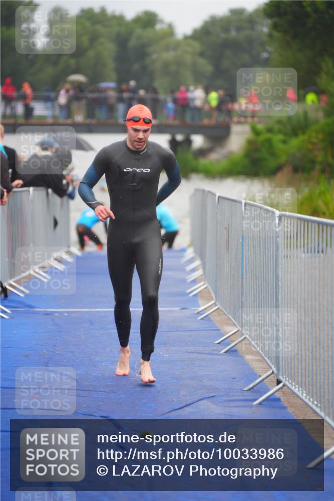 30.08.2026 - Elbe Triathlon Hamburg LAZAROV Photography http://msf.ph/oto/10033986 30.08.2026 08:55:40 Schwimmen 489, 504, 543 meine-sportfotos.de