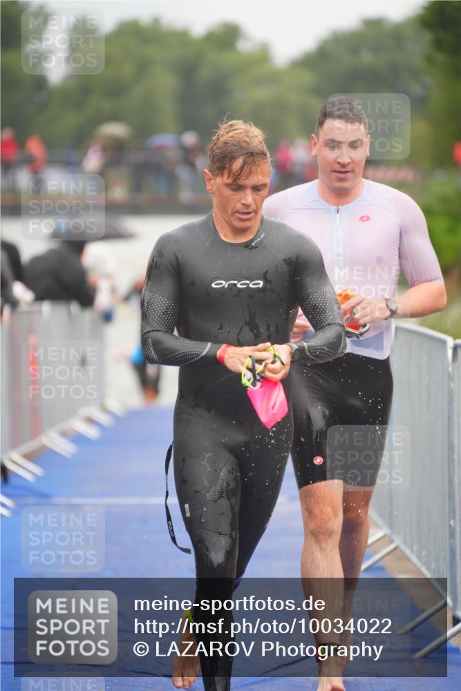 30.08.2026 - Elbe Triathlon Hamburg LAZAROV Photography http://msf.ph/oto/10034022 30.08.2026 08:55:46 Schwimmen 489, 504, 543, 622 meine-sportfotos.de
