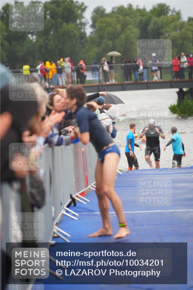 30.08.2026 - Elbe Triathlon Hamburg LAZAROV Photography http://msf.ph/oto/10034201 30.08.2026 08:56:44 Schwimmen 434, 488, 490 meine-sportfotos.de