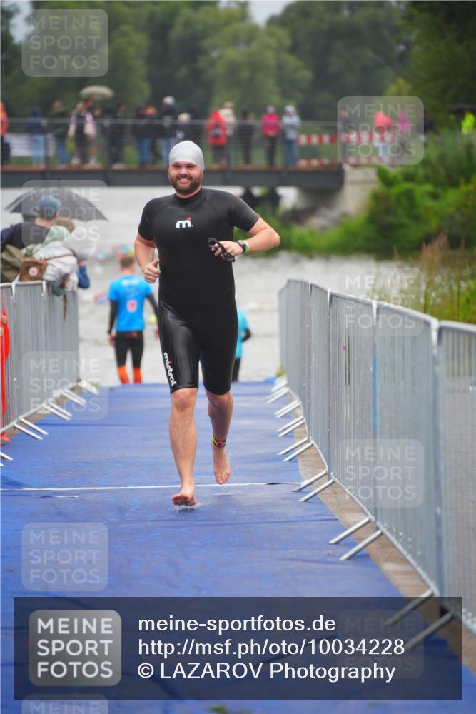30.08.2026 - Elbe Triathlon Hamburg LAZAROV Photography http://msf.ph/oto/10034228 30.08.2026 08:56:52 Schwimmen 400, 434, 488, 490 meine-sportfotos.de