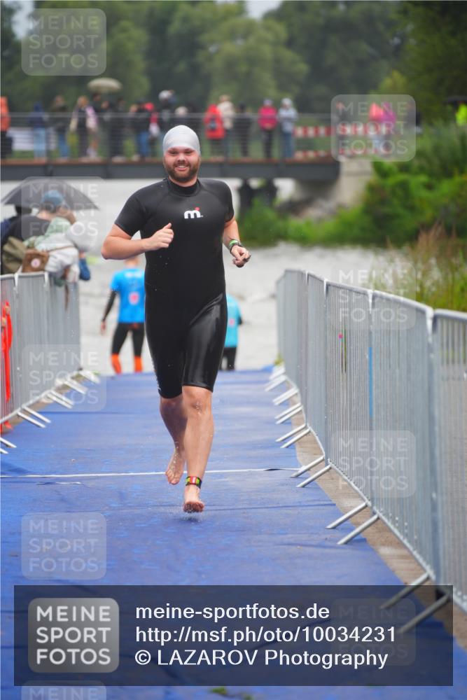 30.08.2026 - Elbe Triathlon Hamburg LAZAROV Photography http://msf.ph/oto/10034231 30.08.2026 08:56:52 Schwimmen 400, 434, 488, 490 meine-sportfotos.de