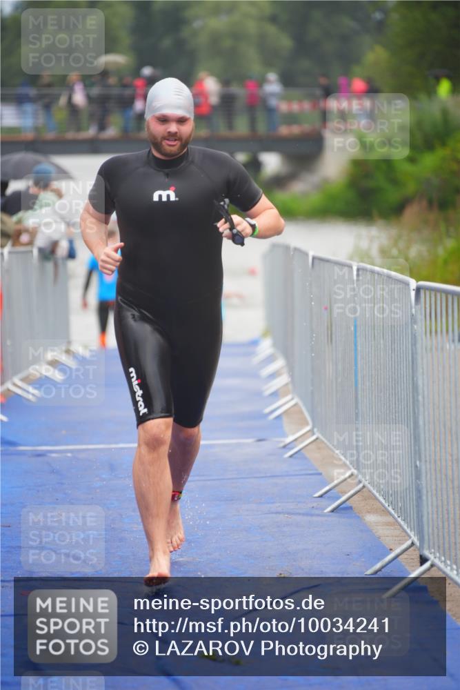 30.08.2026 - Elbe Triathlon Hamburg LAZAROV Photography http://msf.ph/oto/10034241 30.08.2026 08:56:53 Schwimmen 400, 434, 488 meine-sportfotos.de