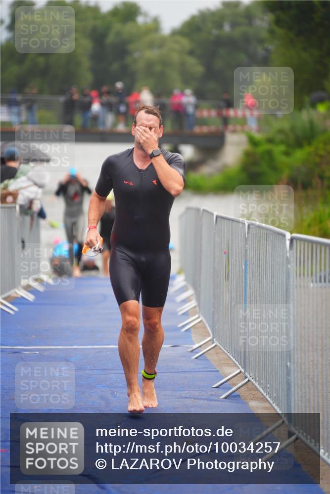 30.08.2026 - Elbe Triathlon Hamburg LAZAROV Photography http://msf.ph/oto/10034257 30.08.2026 08:57:13 Schwimmen 492, 616 meine-sportfotos.de