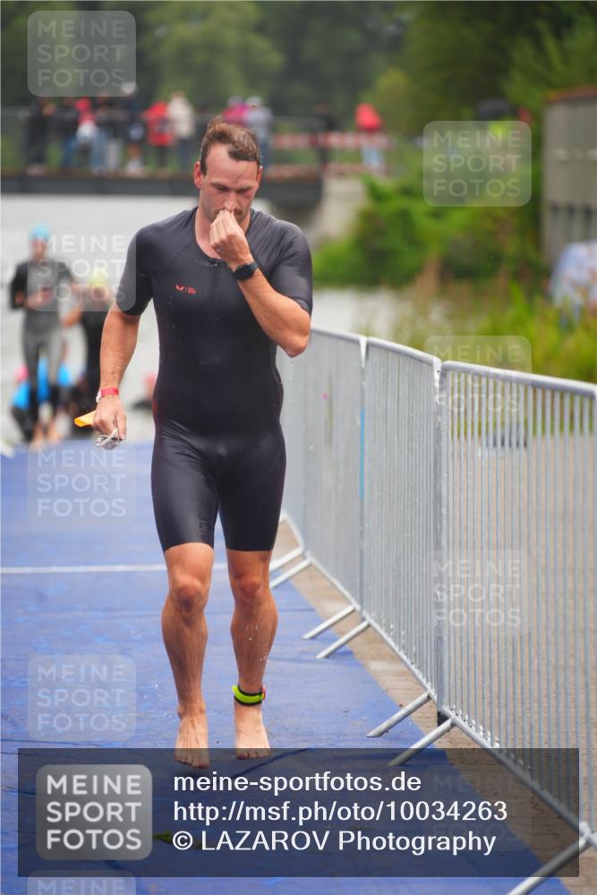 30.08.2026 - Elbe Triathlon Hamburg LAZAROV Photography http://msf.ph/oto/10034263 30.08.2026 08:57:14 Schwimmen 492, 616 meine-sportfotos.de