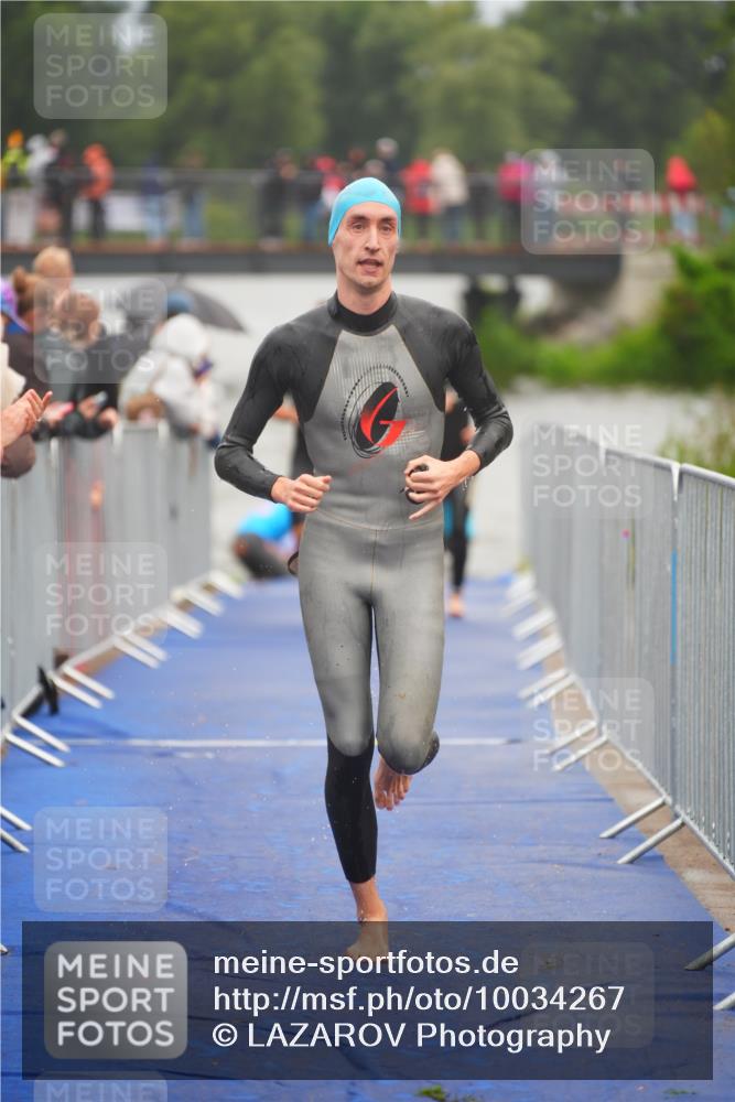 30.08.2026 - Elbe Triathlon Hamburg LAZAROV Photography http://msf.ph/oto/10034267 30.08.2026 08:57:20 Schwimmen 467, 492, 575, 616 meine-sportfotos.de