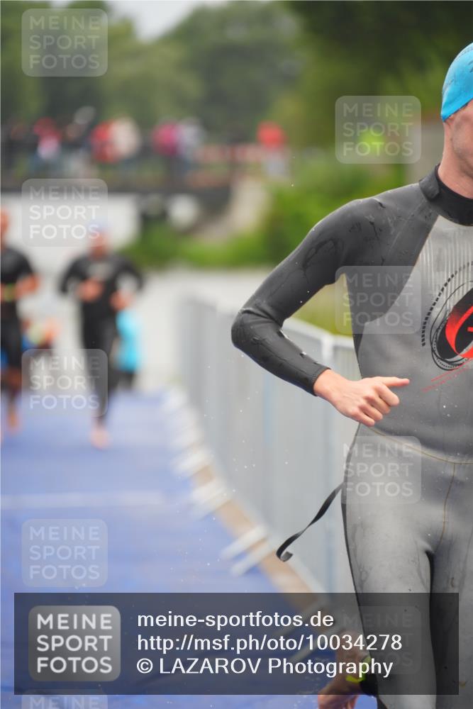 30.08.2026 - Elbe Triathlon Hamburg LAZAROV Photography http://msf.ph/oto/10034278 30.08.2026 08:57:21 Schwimmen 419, 467, 492, 575, 616 meine-sportfotos.de