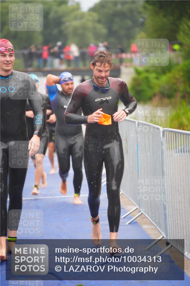 30.08.2026 - Elbe Triathlon Hamburg LAZAROV Photography http://msf.ph/oto/10034313 30.08.2026 08:57:34 Schwimmen 403, 410, 419, 452, 467, 483, 499, 575 meine-sportfotos.de