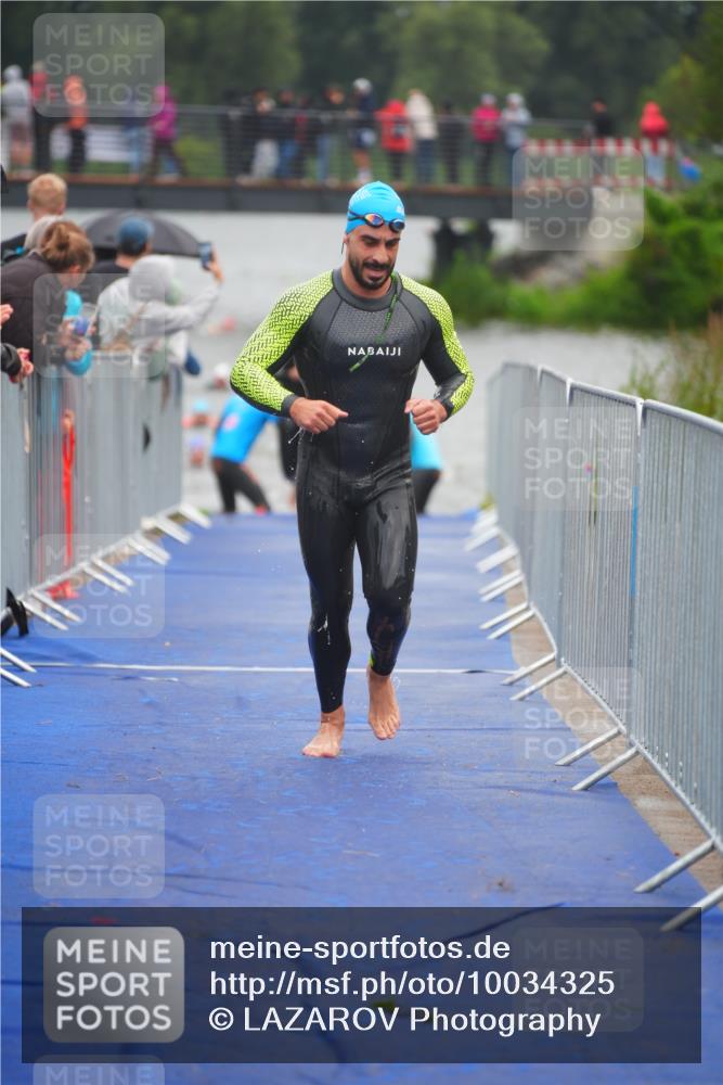 30.08.2026 - Elbe Triathlon Hamburg LAZAROV Photography http://msf.ph/oto/10034325 30.08.2026 08:57:43 Schwimmen 403, 410, 452, 483, 499, 639 meine-sportfotos.de