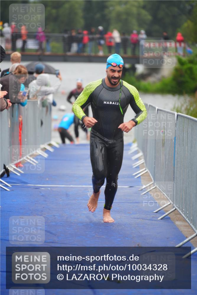 30.08.2026 - Elbe Triathlon Hamburg LAZAROV Photography http://msf.ph/oto/10034328 30.08.2026 08:57:43 Schwimmen 403, 410, 452, 483, 499, 639 meine-sportfotos.de