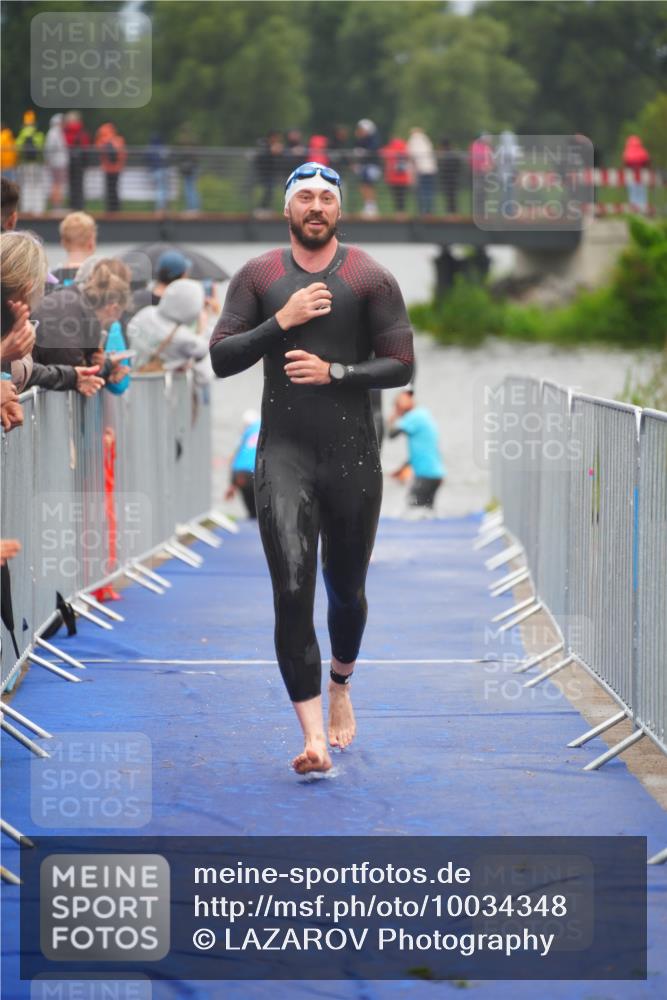 30.08.2026 - Elbe Triathlon Hamburg LAZAROV Photography http://msf.ph/oto/10034348 30.08.2026 08:57:49 Schwimmen 410, 452, 483, 495, 639 meine-sportfotos.de